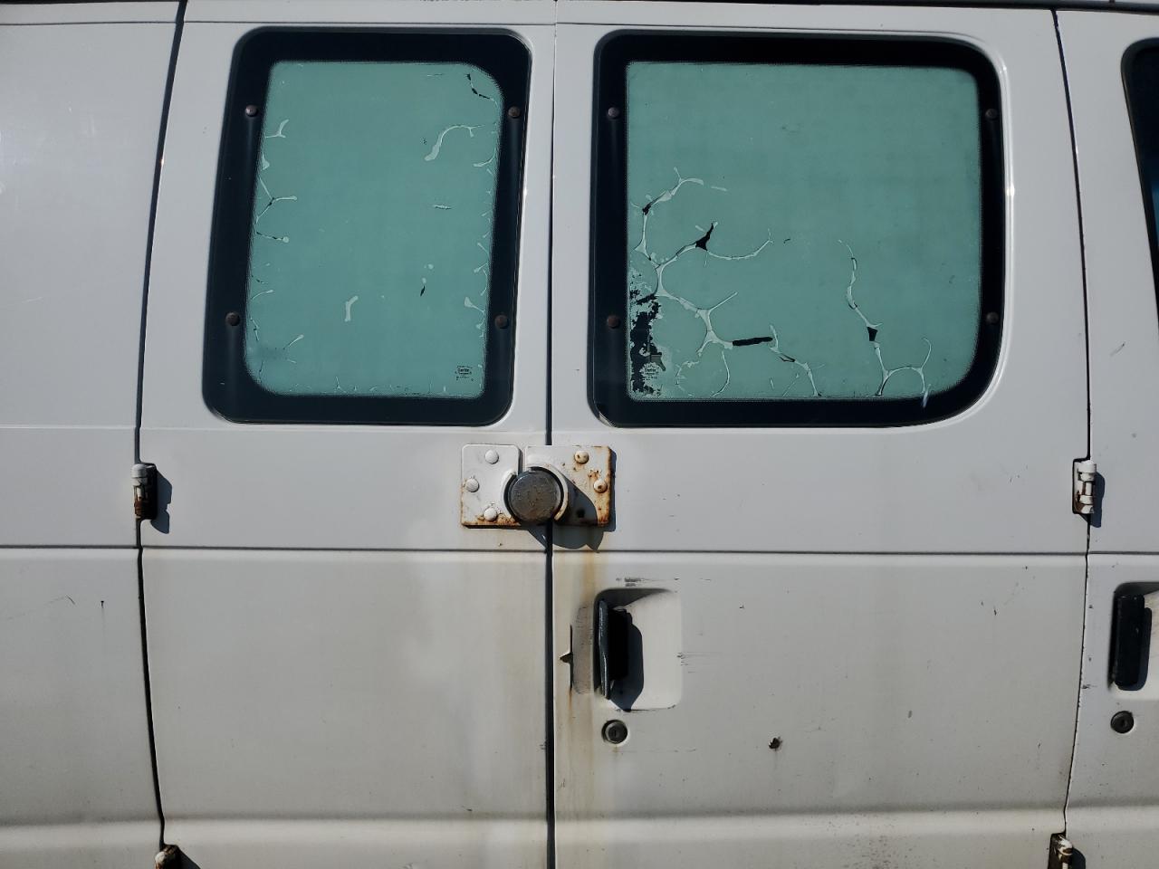 2005 Ford Econoline E250 Van VIN: 1FTNE24W25HA31096 Lot: 84289415