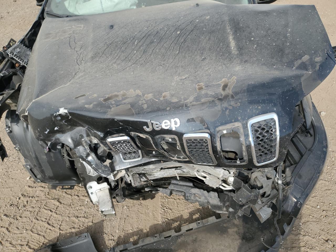 2019 Jeep Cherokee Latitude VIN: 1C4PJMCX5KD192006 Lot: 72039595