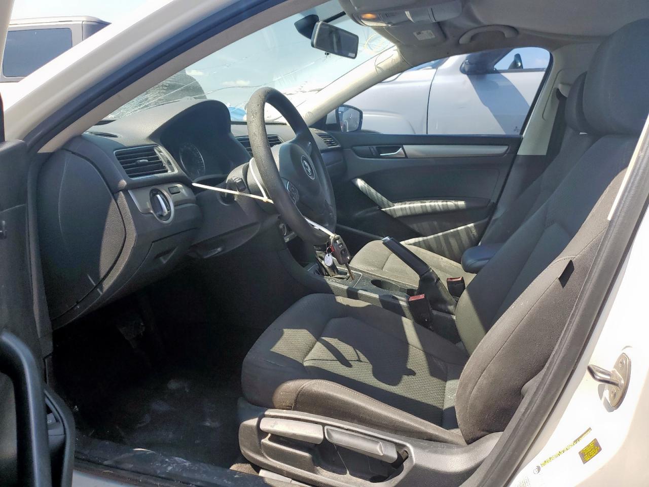 2015 Volkswagen Passat S VIN: 1VWAT7A39FC005389 Lot: 72046895