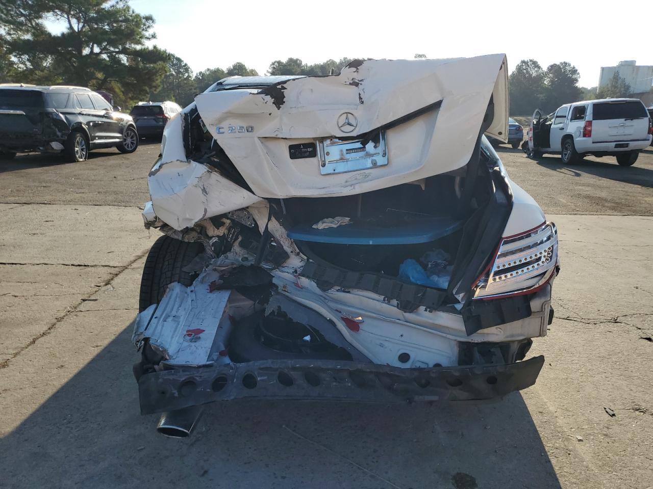 2014 Mercedes-Benz C 250 VIN: WDDGF4HB1EA943483 Lot: 81418725