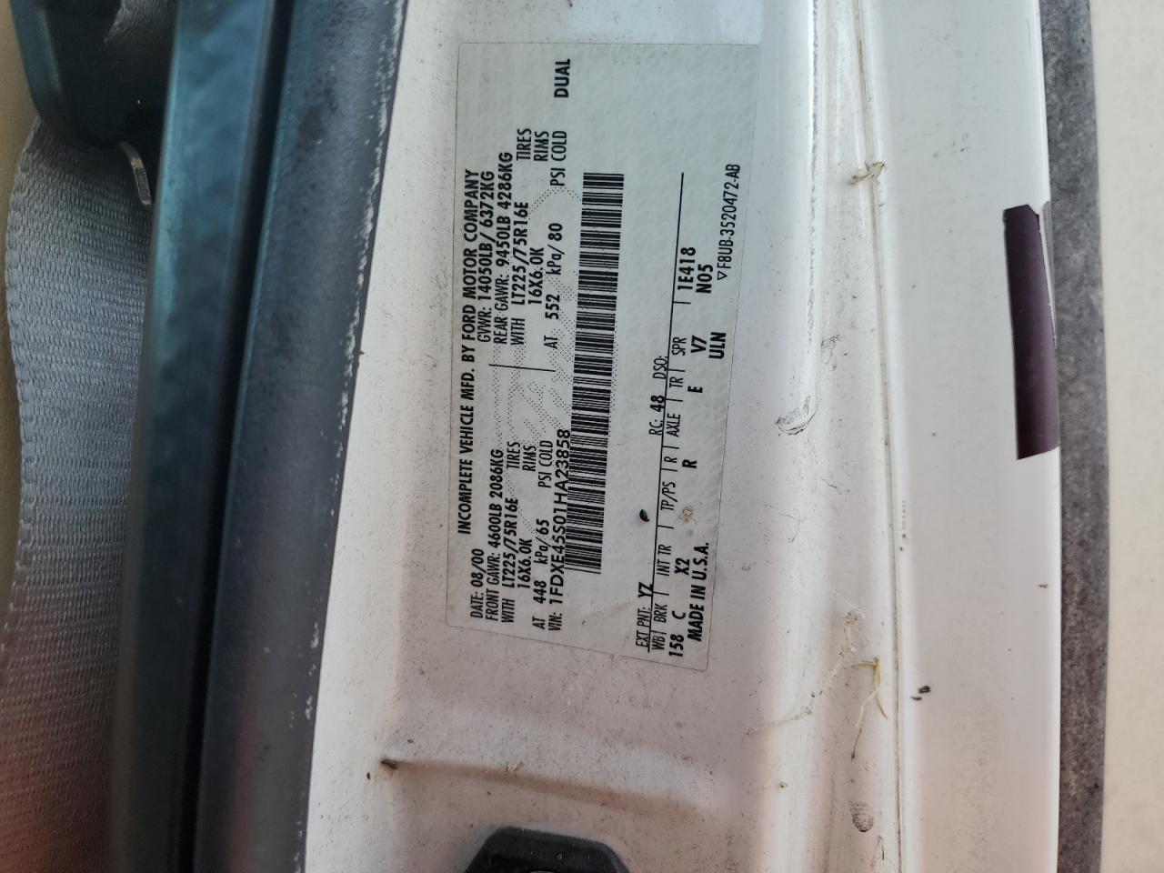 2001 Ford Econoline E450 Super Duty Cutaway Van VIN: 1FDXE45S01HA23858 Lot: 81027985