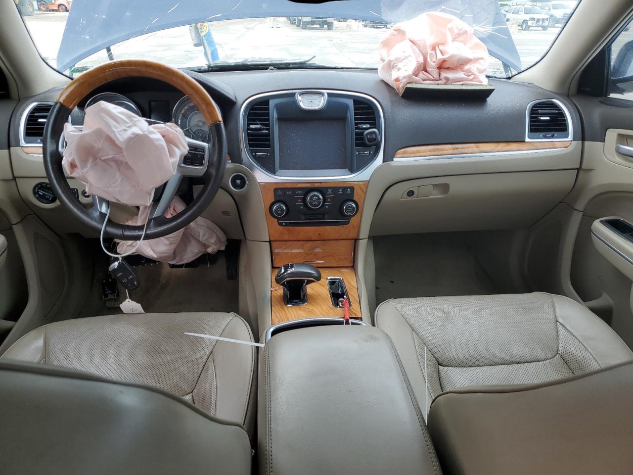 2014 Chrysler 300C VIN: 2C3CCAEG1EH308561 Lot: 69813255