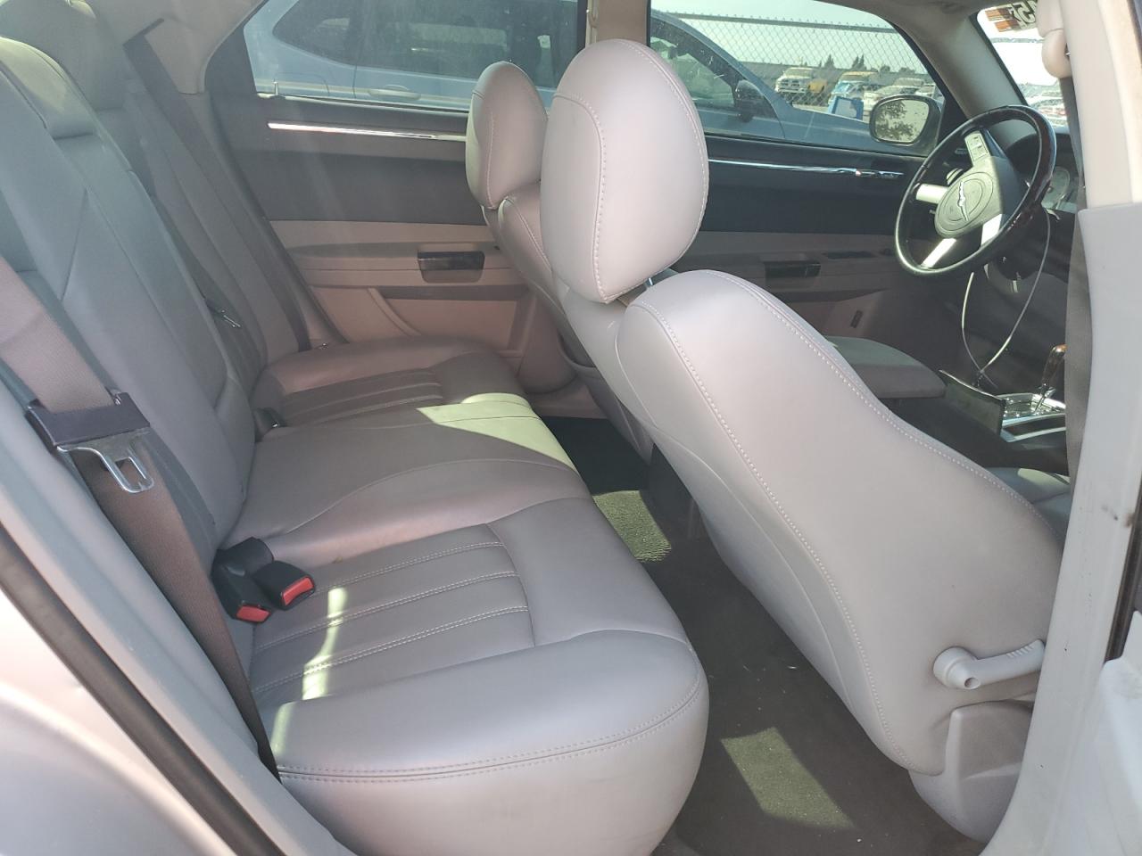 2006 Chrysler 300C VIN: 2C3KA63H46H389373 Lot: 71500445