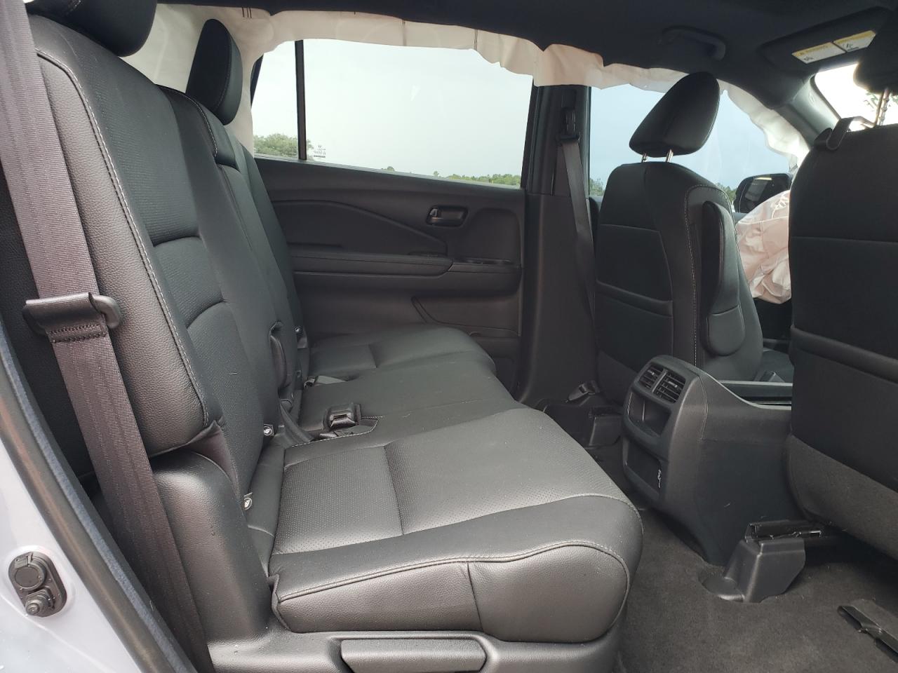 2022 Honda Passport Exl VIN: 5FNYF7H55NB007030 Lot: 84402415