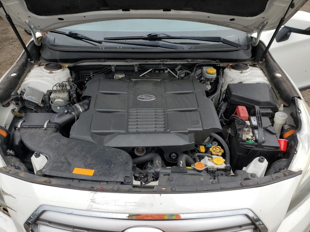 2015 Subaru Outback 3.6R Limited VIN: 4S4BSENC9F3310735 Lot: 81739945