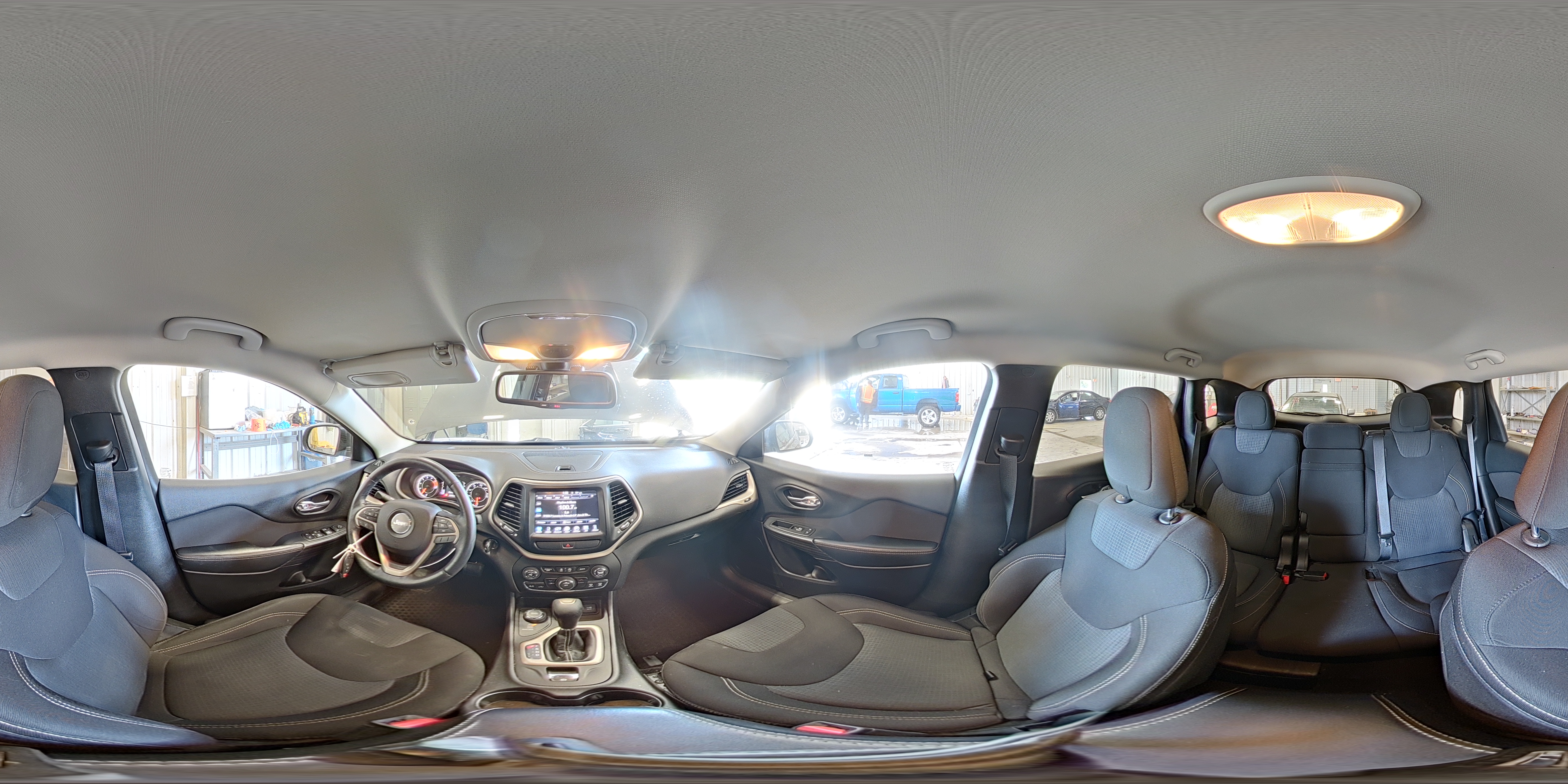 2016 Jeep Cherokee Latitude VIN: 1C4PJMCS7GW366142 Lot: 82126745