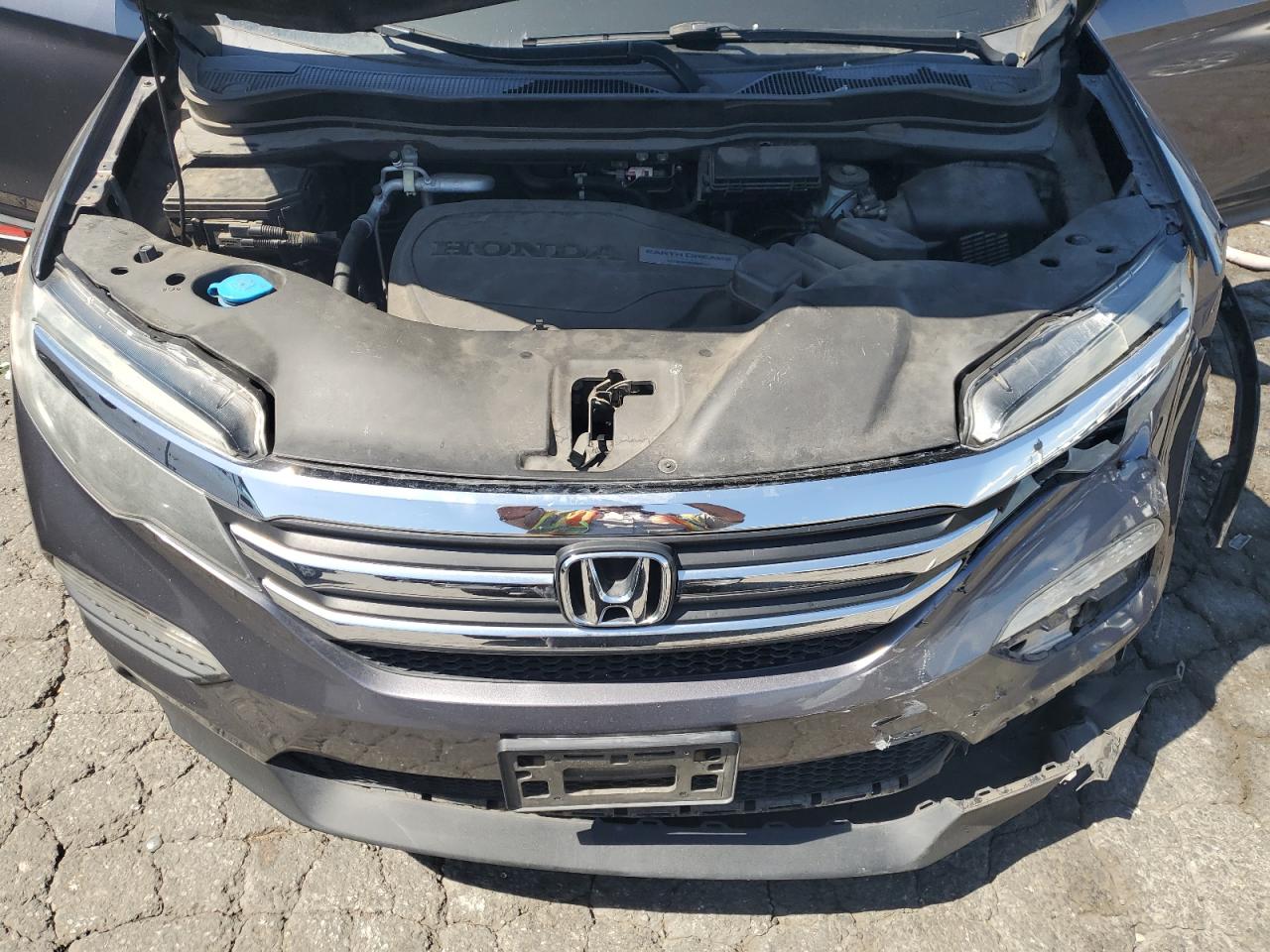 2017 Honda Pilot Lx VIN: 5FNYF5H14HB008272 Lot: 71634385