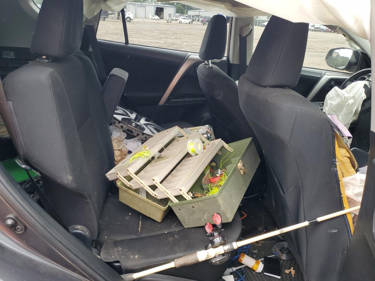 2017 Toyota Rav4 Le VIN: JTMZFREV6HJ710735 Lot: 81769195