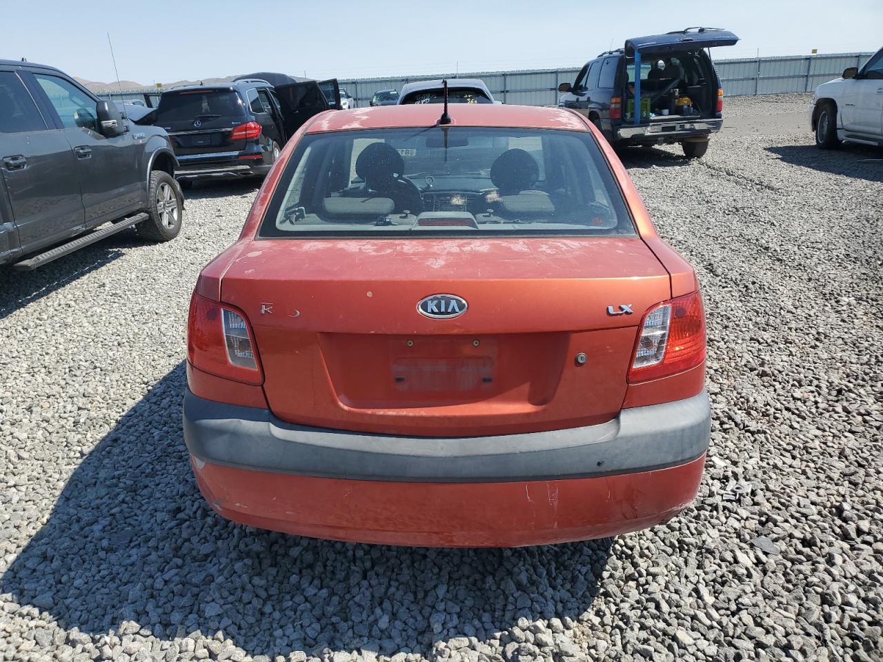 2007 Kia Rio Base VIN: KNADE123676188527 Lot: 81155675