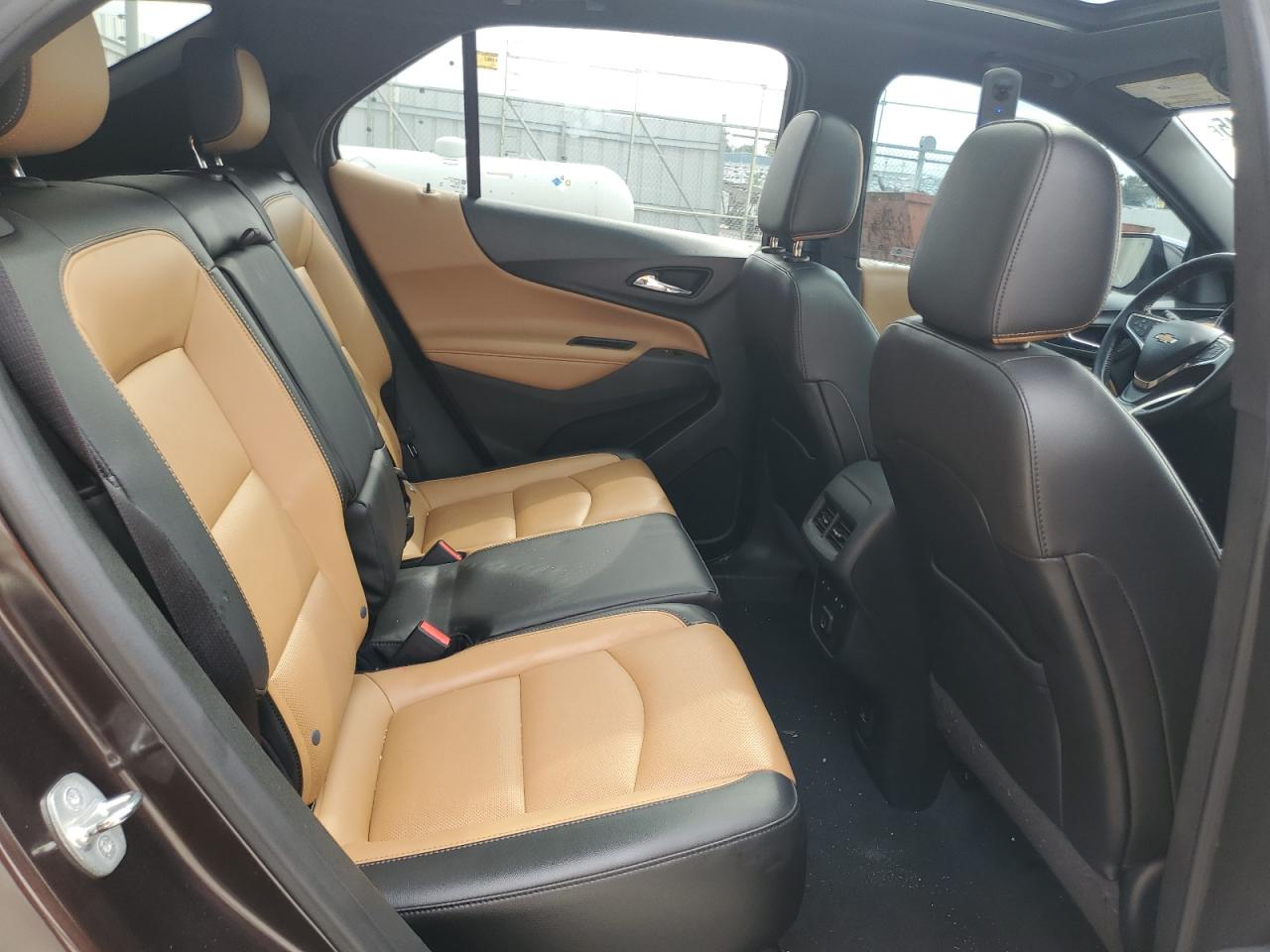 2020 Chevrolet Equinox Premier VIN: 2GNAXXEV8L6263837 Lot: 81203445