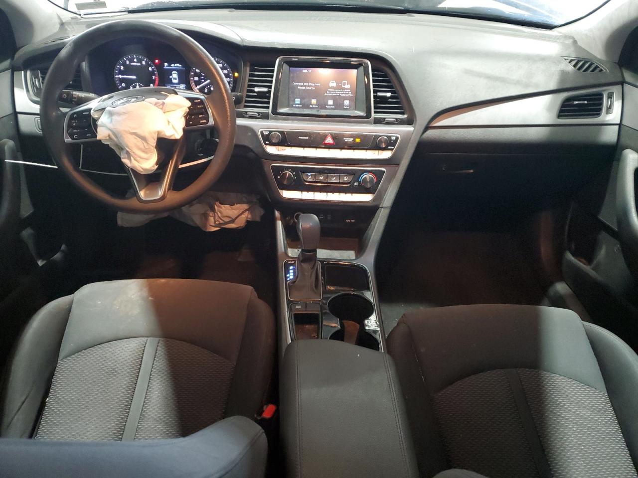 2018 Hyundai Sonata Se VIN: 5NPE24AF6JH687306 Lot: 81218535