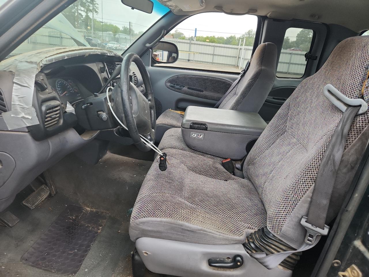 2000 Dodge Ram 1500 VIN: 3B7HC13Z0YM241138 Lot: 81446335