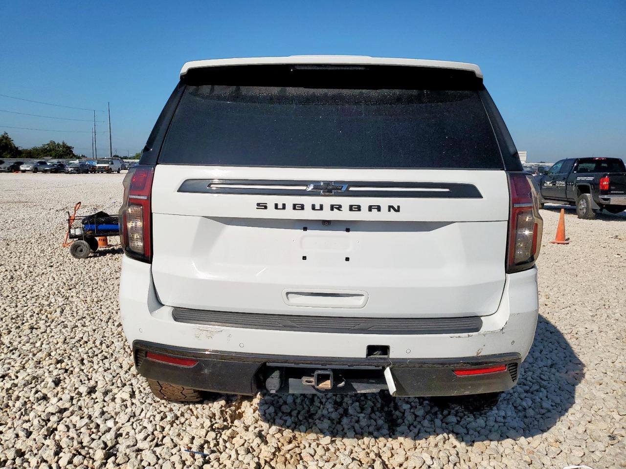 2021 Chevrolet Suburban K1500 Z71 VIN: 1GNSKDKD3MR441110 Lot: 70474075