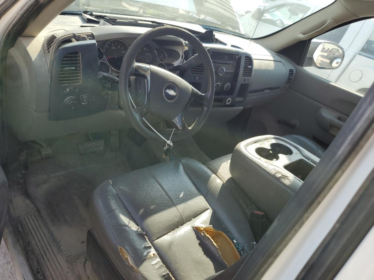 2008 Chevrolet Silverado C2500 Heavy Duty VIN: 1GBHC24K68E212695 Lot: 80909535