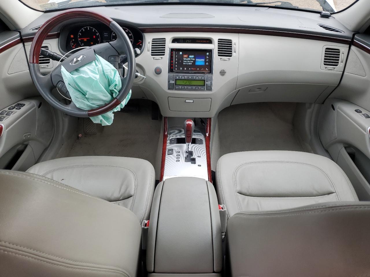 2007 Hyundai Azera Se VIN: KMHFC46F77A205433 Lot: 81140045