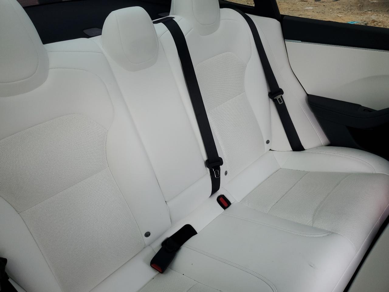 2024 Tesla Model 3 VIN: 5YJ3E1EAXRF861044 Lot: 84275195