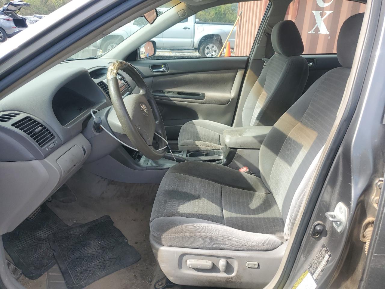 2005 Toyota Camry Le VIN: 4T1BE30K15U576320 Lot: 81715655