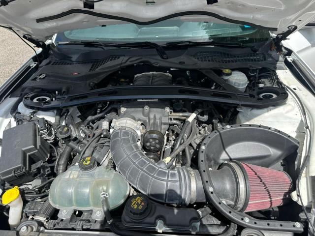  FORD MUSTANG 2019 Белы