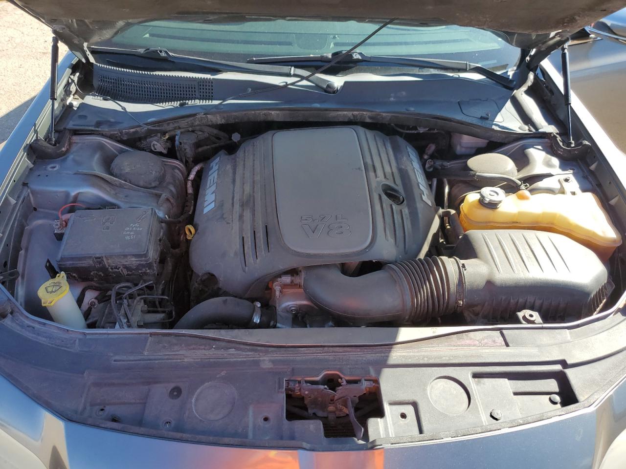 2011 Chrysler 300C VIN: 2C3CA6CT5BH523195 Lot: 80907355