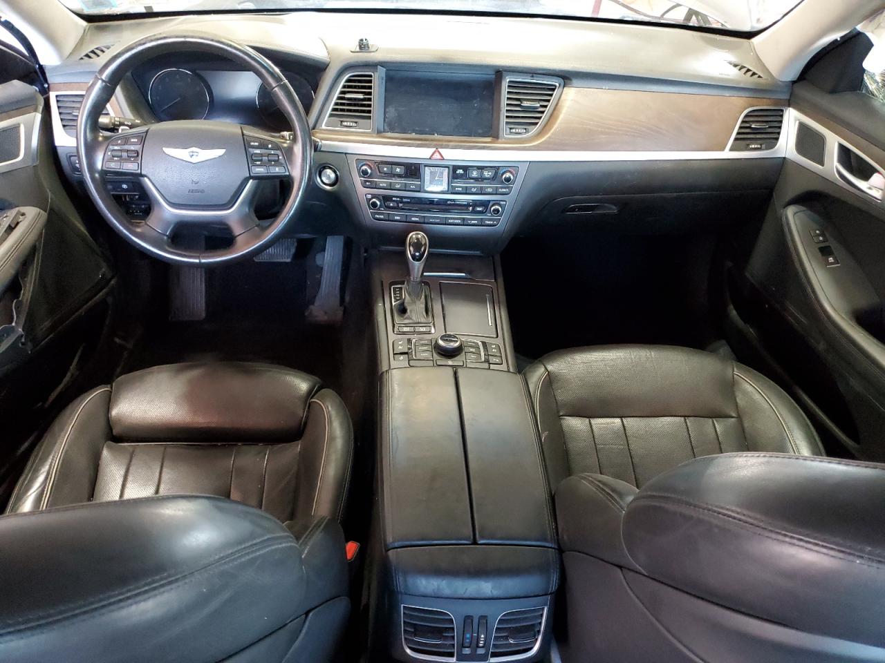 2015 Hyundai Genesis 3.8L VIN: KMHGN4JE1FU083078 Lot: 70884735