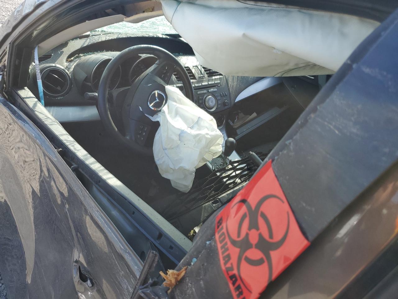 2010 Mazda 3 S VIN: JM1BL1H5XA1343786 Lot: 71721375