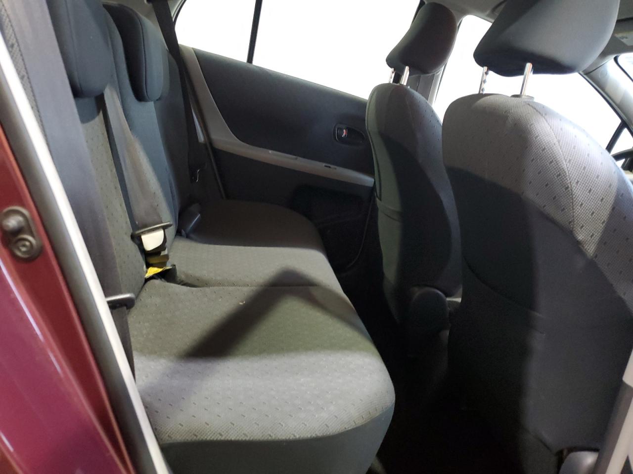 2010 Toyota Yaris VIN: JTDKT4K38A5319925 Lot: 72001805