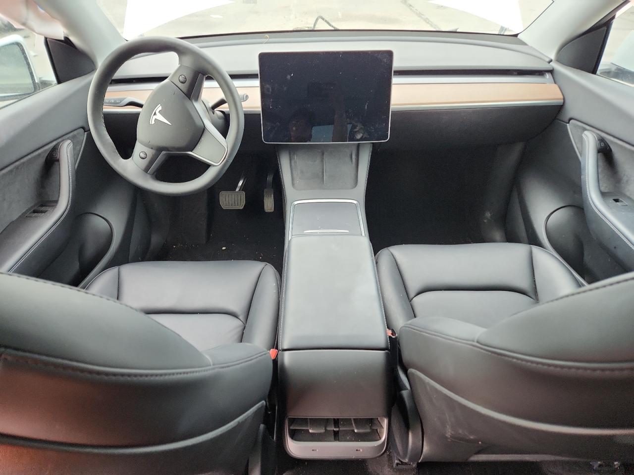 2022 Tesla Model Y VIN: 7SAYGDEE7NF313908 Lot: 71536385