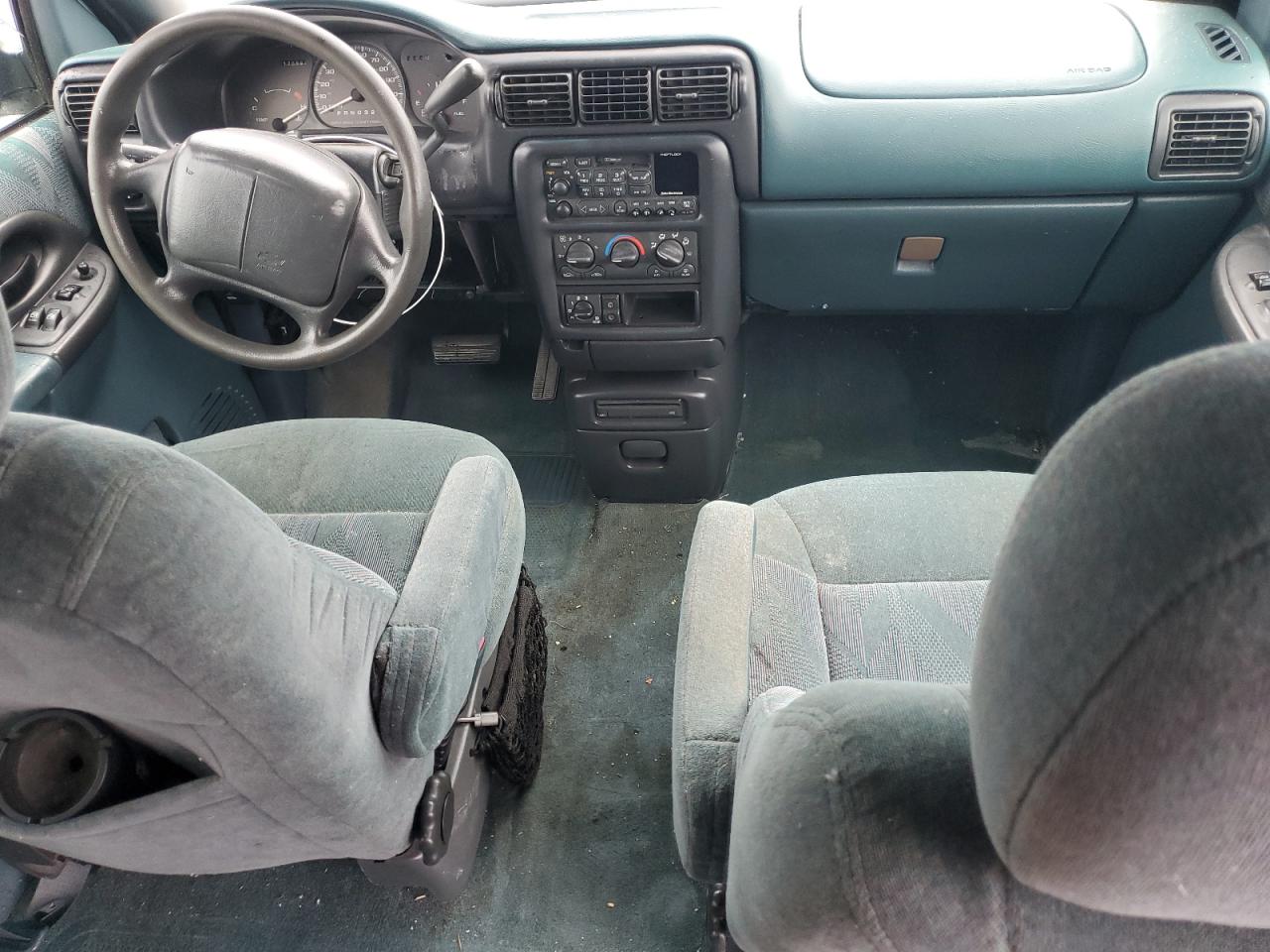 1998 Chevrolet Venture VIN: 1GNDX03E1WD321784 Lot: 84590565