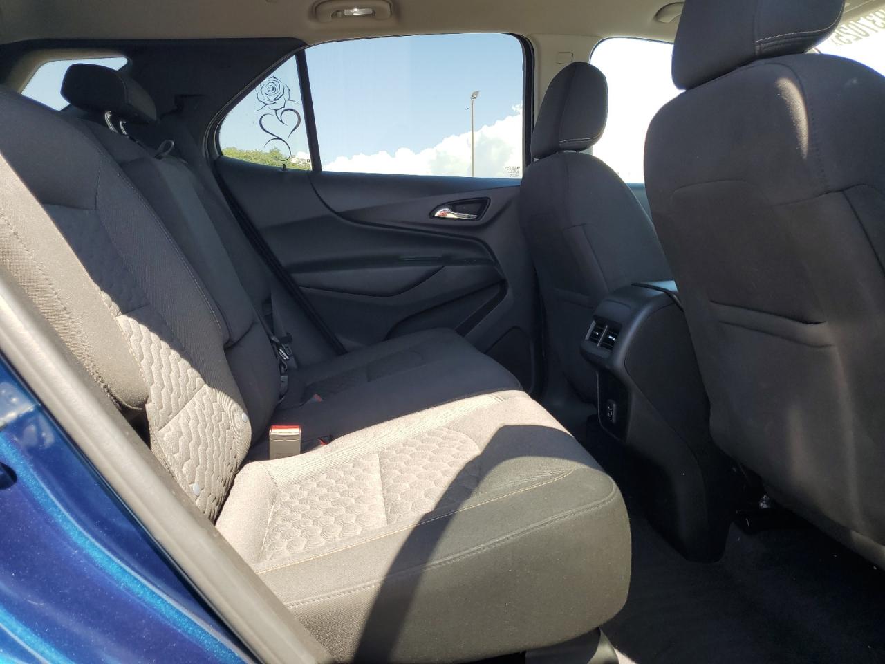 2020 Chevrolet Equinox Lt VIN: 2GNAXUEV2L6218102 Lot: 70937025