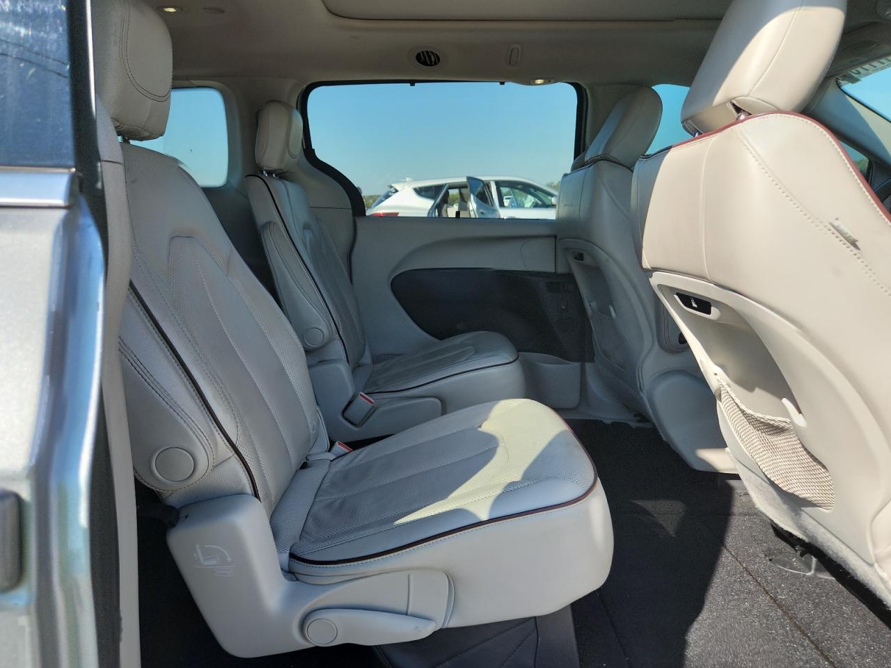 2019 Chrysler Pacifica Limited VIN: 2C4RC1GG2KR730816 Lot: 86777025