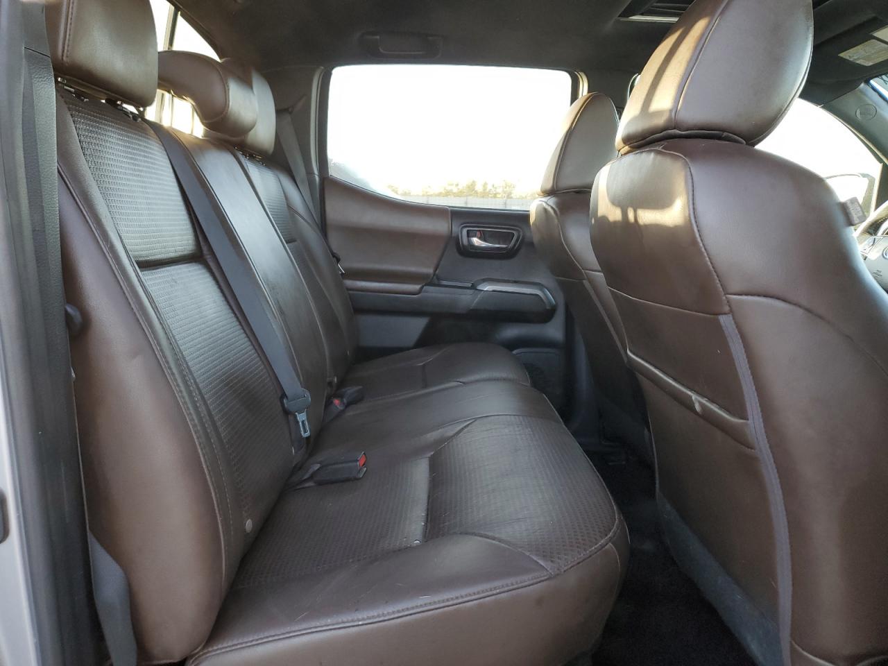 2017 Toyota Tacoma Double Cab VIN: 5TFHZ5BN6HX015541 Lot: 82102855