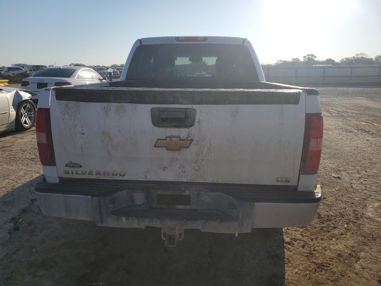 2008 Chevrolet Silverado K1500 VIN: 2GCEK13M881205229 Lot: 80455845