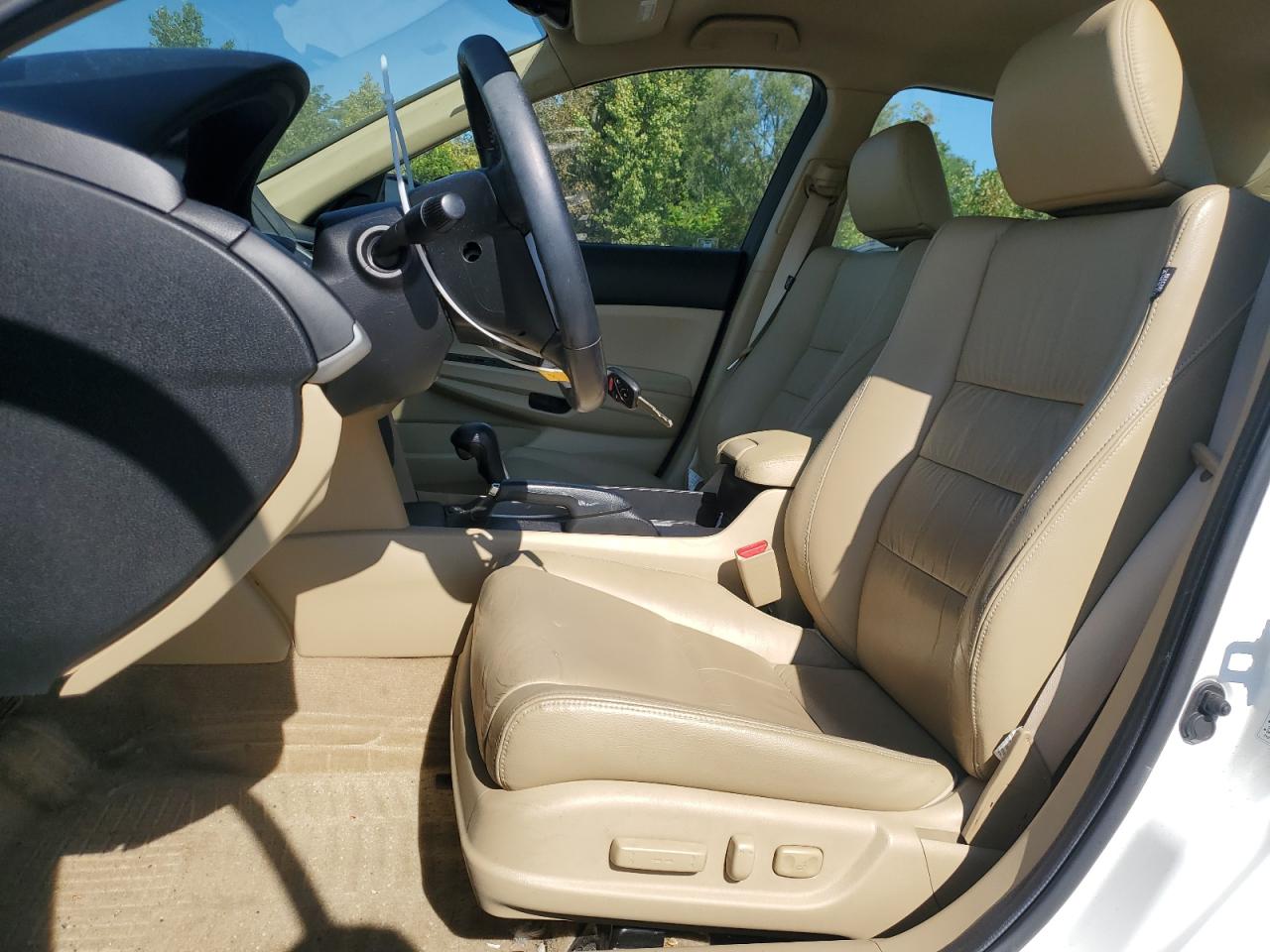 2011 Honda Accord Se VIN: 1HGCP2F61BA058701 Lot: 80623295