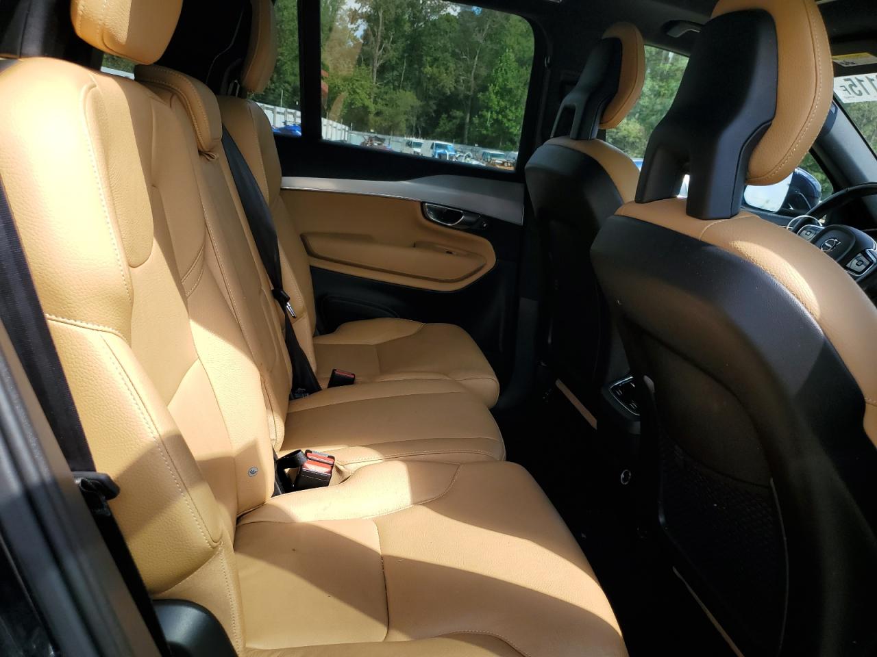 2017 Volvo Xc90 T6 VIN: YV4A22PKXH1186084 Lot: 84300115