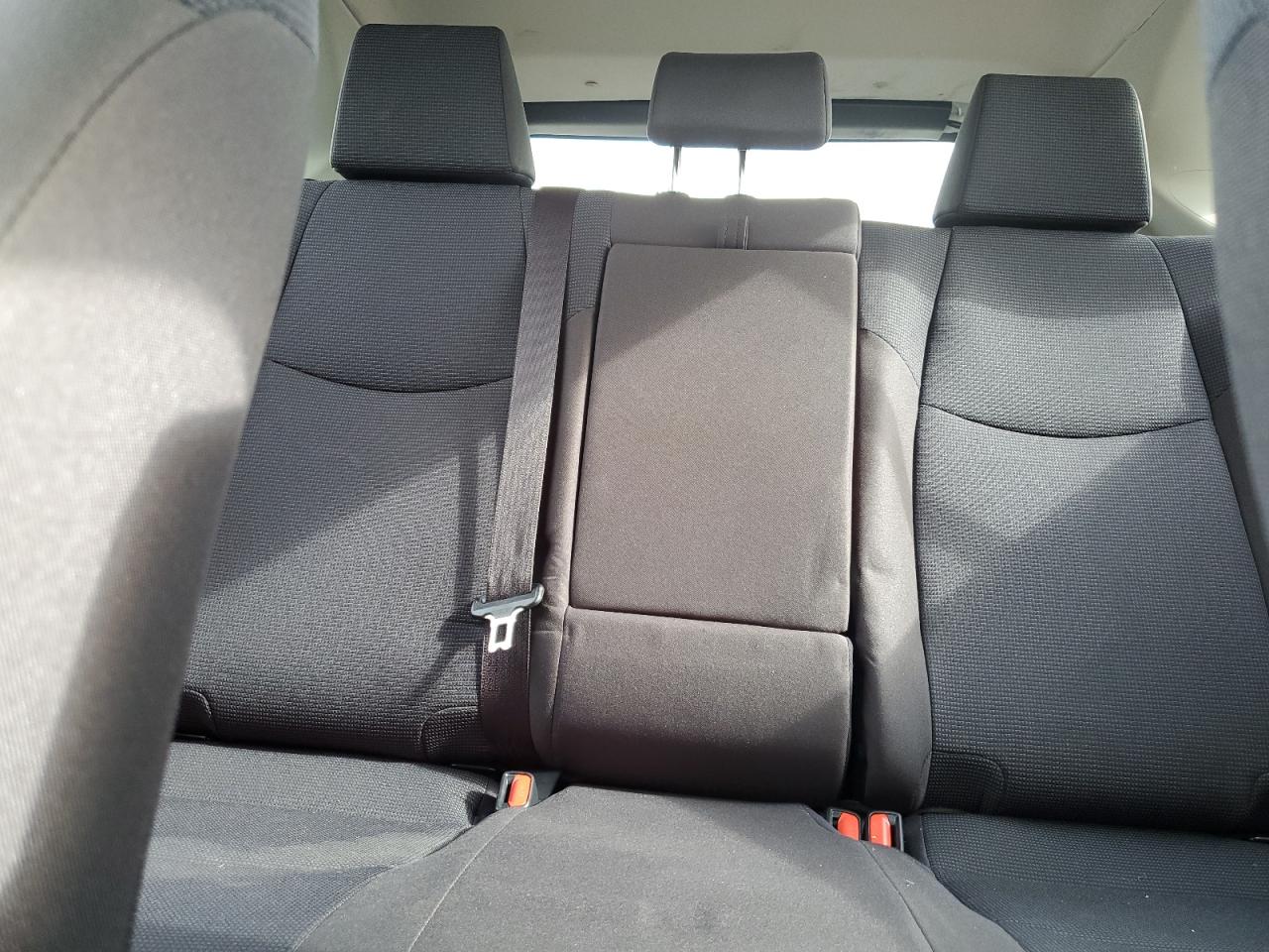 2020 Toyota Rav4 Le VIN: JTMLWRFV9LD547025 Lot: 80218485