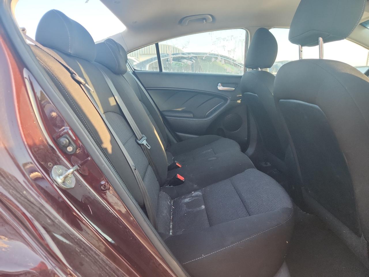 2018 Kia Forte Lx VIN: 3KPFK4A71JE258088 Lot: 81331545