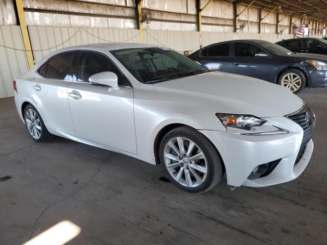  LEXUS IS 2016 Белы