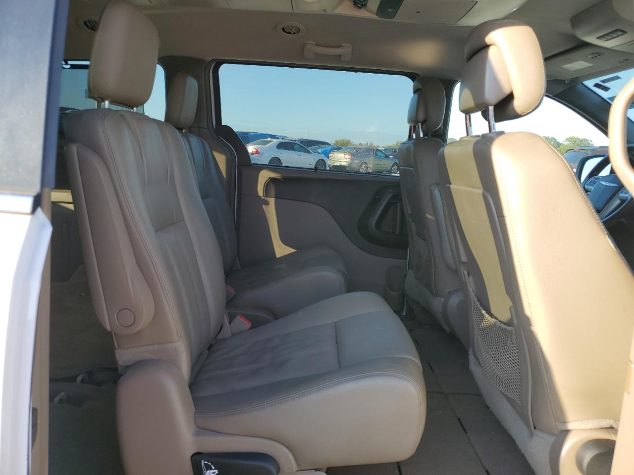 2015 Chrysler Town & Country Touring VIN: 2C4RC1BG7FR754297 Lot: 84435215