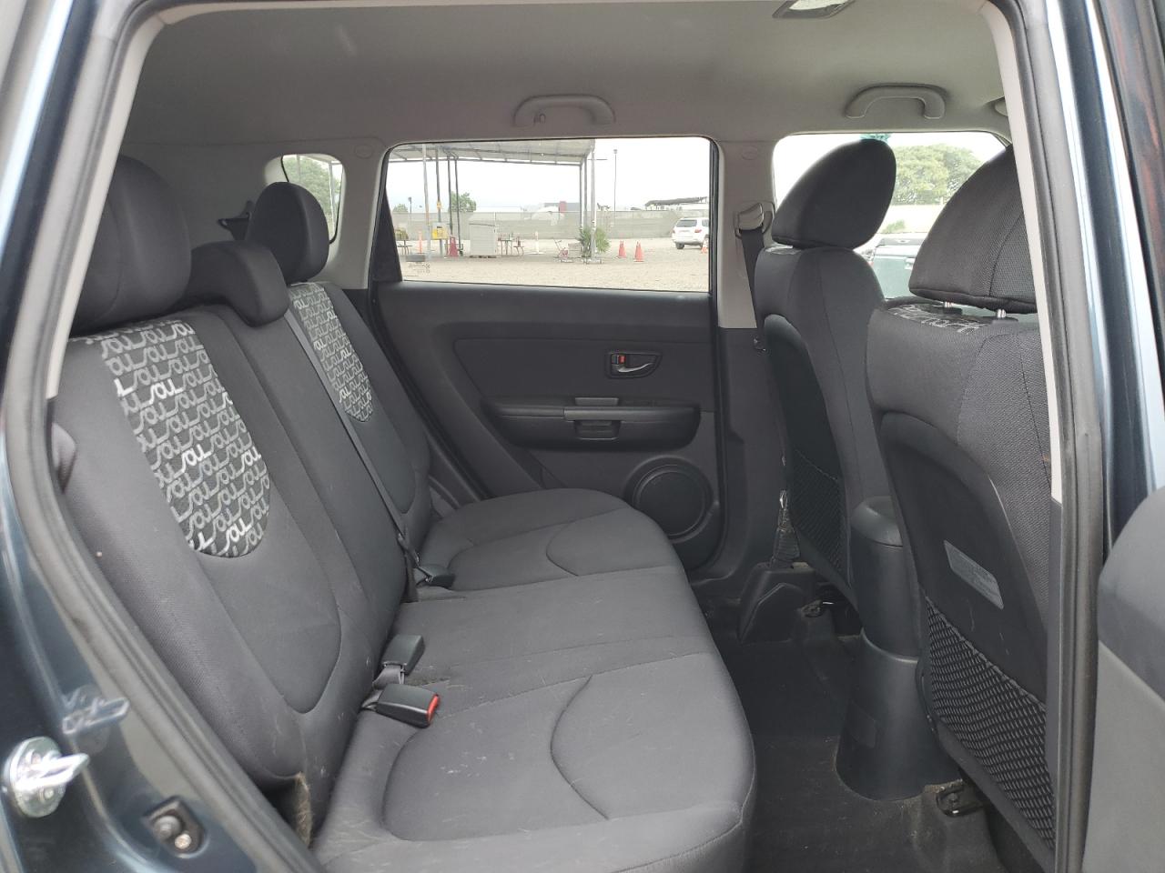 2011 Kia Soul + VIN: KNDJT2A20B7297661 Lot: 80740405