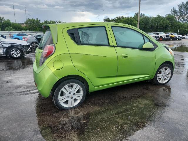 Hatchbacks CHEVROLET SPARK 2014 Zielony