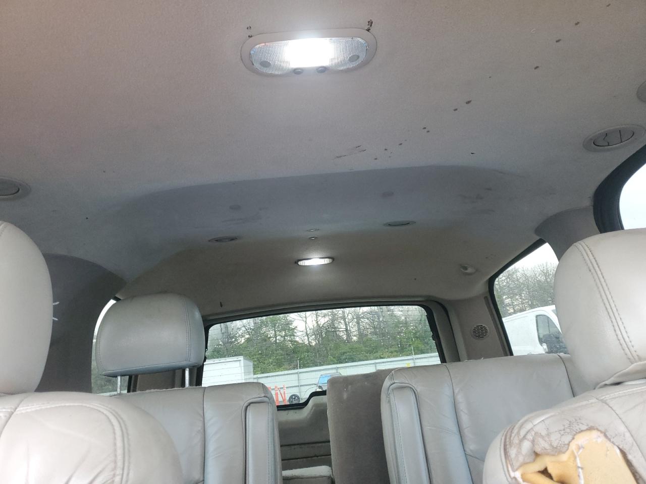 2003 Chevrolet Tahoe K1500 VIN: 1GNEK13Z83J249927 Lot: 84010245