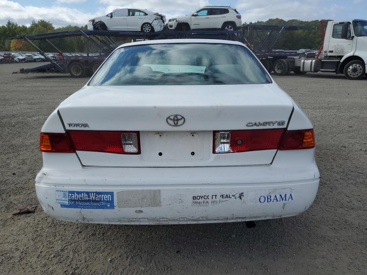 2000 Toyota Camry Ce VIN: 4T1BG22K3YU949461 Lot: 71974585