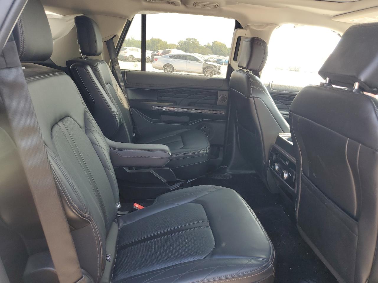 2019 Ford Expedition Platinum VIN: 1FMJU1MT3KEA80527 Lot: 72017255