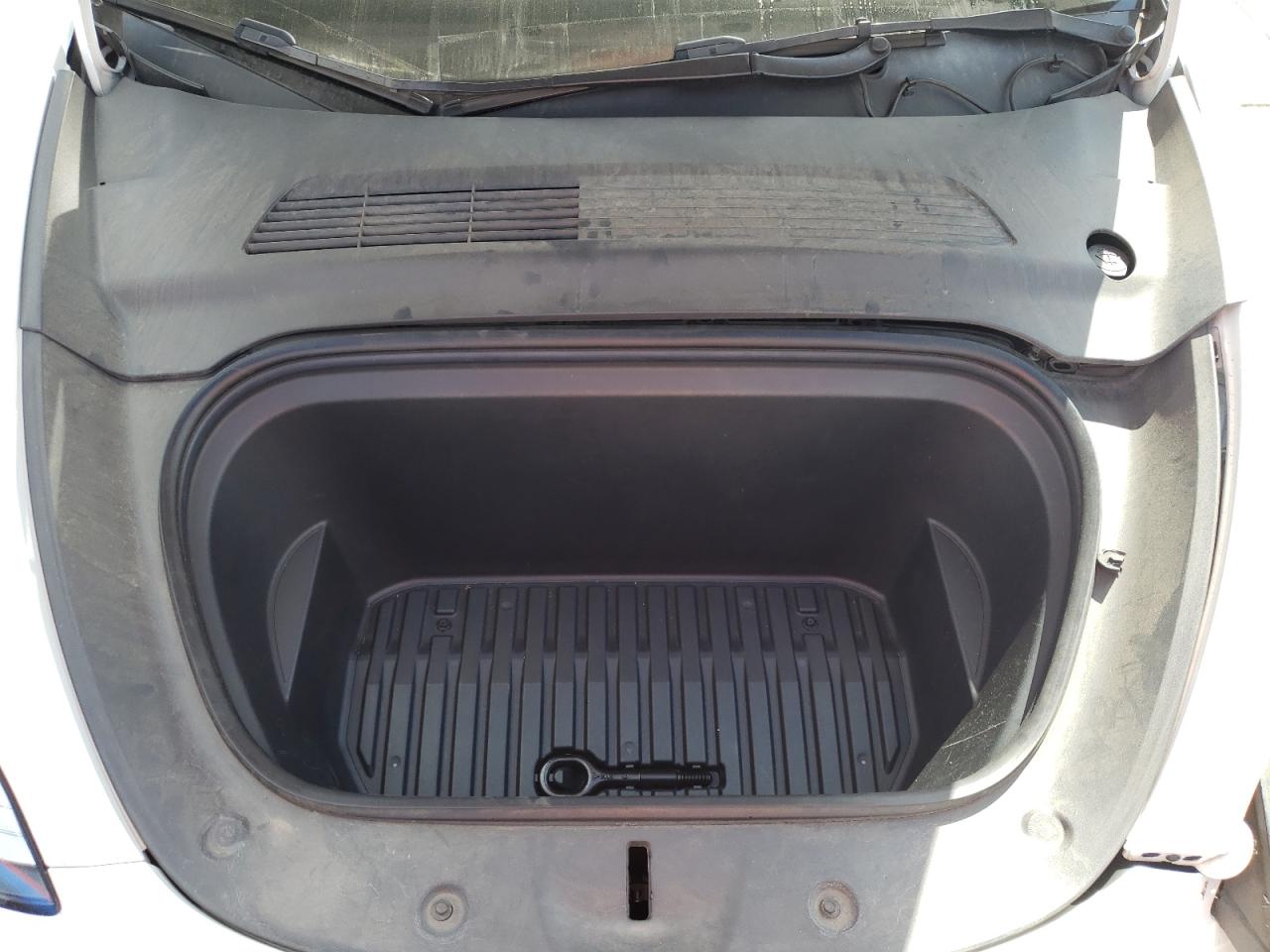 2021 Tesla Model Y VIN: 5YJYGDEE4MF099097 Lot: 72100985