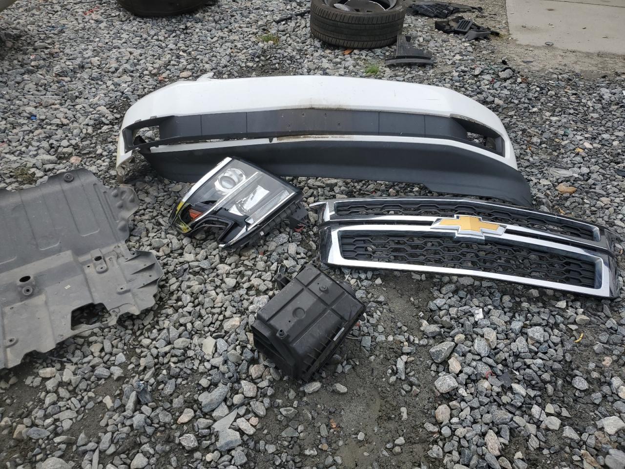 2019 Chevrolet Suburban C1500 Lt VIN: 1GNSCHKC1KR120370 Lot: 81550495