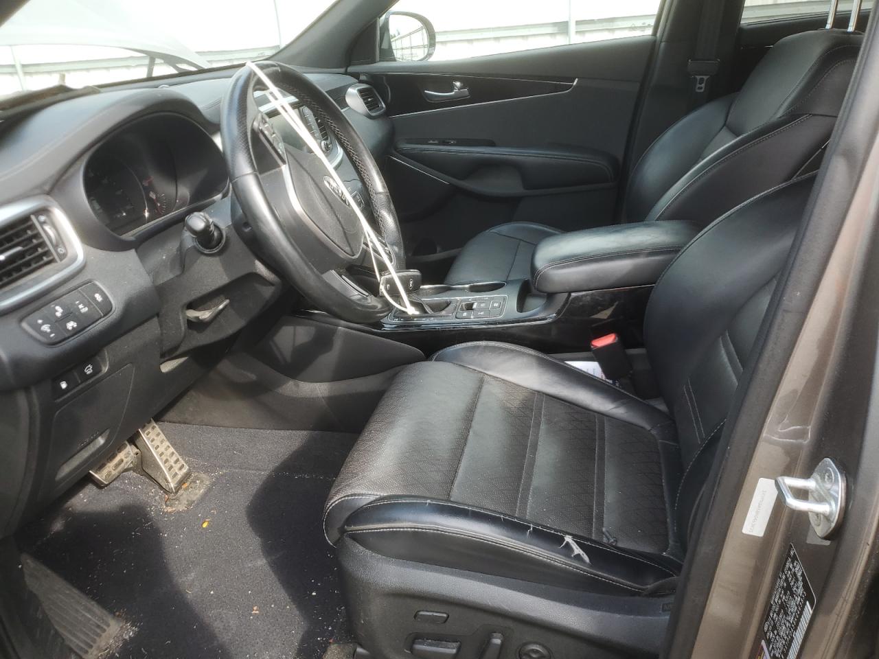 2019 Toyota Corolla L VIN: 5YFBURHE3JP765602 Lot: 81614145