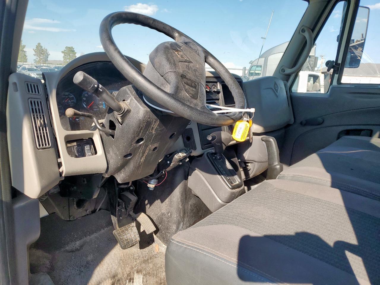 2009 International 4100 Semi Truck VIN: 3HTMWSKK09N058370 Lot: 81521715