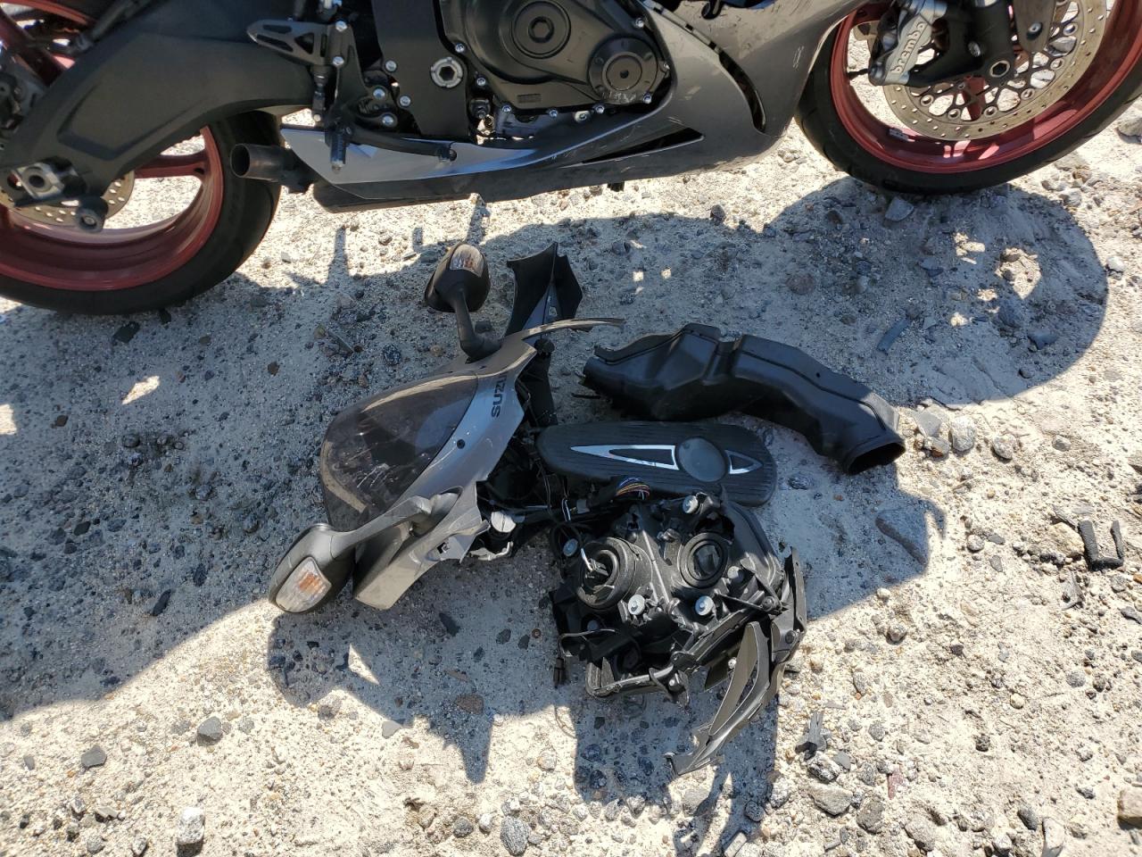 2018 Suzuki Gsx-R600 VIN: JS1GN7FA1J2100360 Lot: 80070725