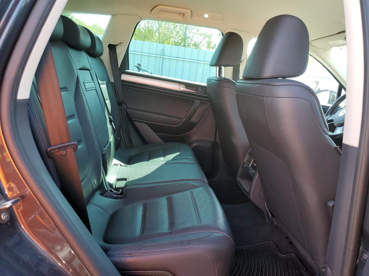 2016 Volkswagen Touareg Tdi VIN: WVGEP9BPXGD006872 Lot: 72054935