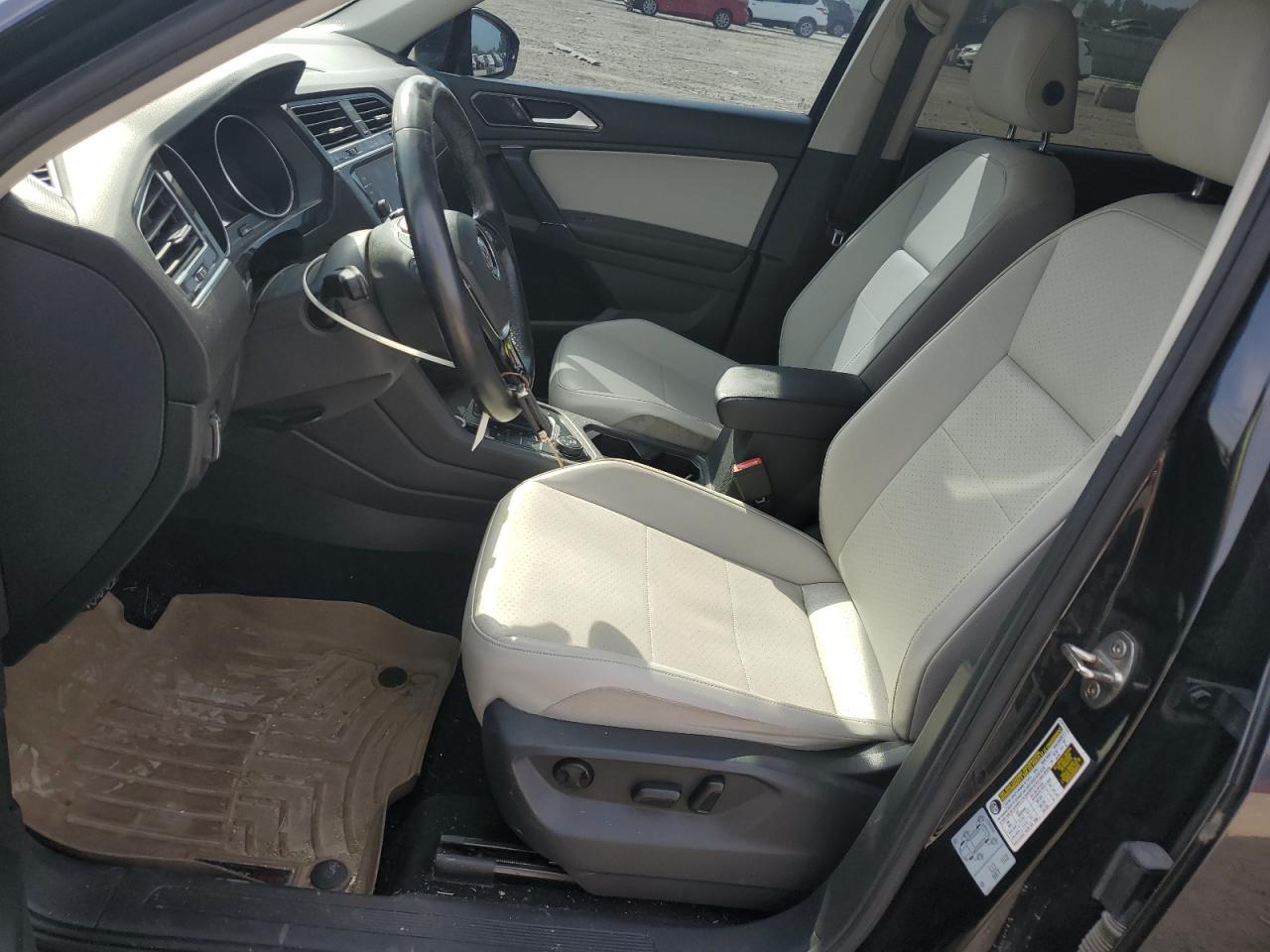 2018 Volkswagen Tiguan Se VIN: 3VV2B7AX9JM178870 Lot: 83936175